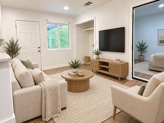 2nd image of 4905 Nesting Way