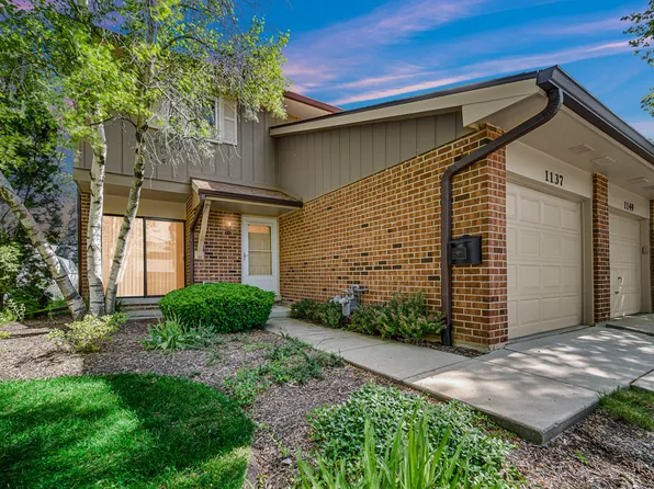 1137 Loughborough Ct, Wheaton, IL 60189