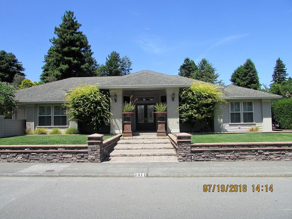 1st image of 1311 Buhne Dr