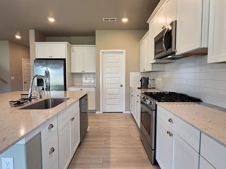 4342 Acacia Ln SE — Photo 9