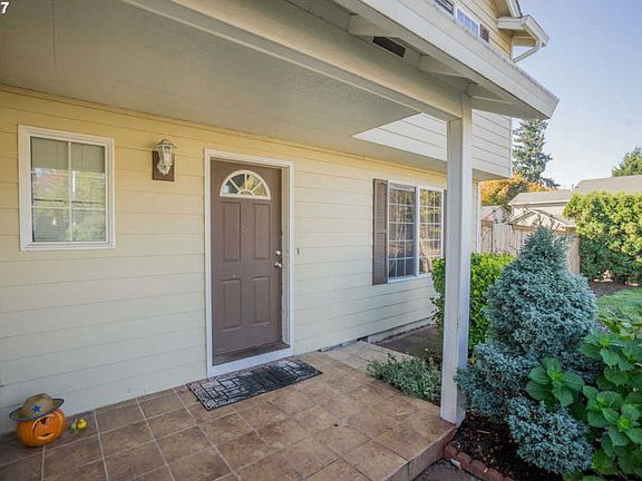 3rd image of 10305 NE 74th St