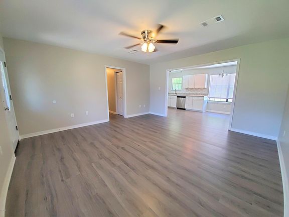 5th image of 303 Joyce Ave