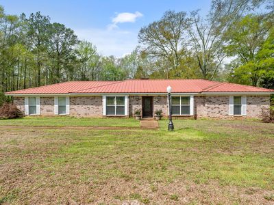512 Kennedy Dr NW, Magee, MS, 39111