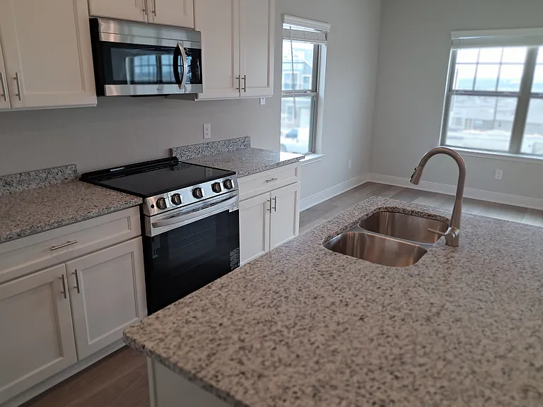 7134 Magnolia Crk #201 — Photo 23