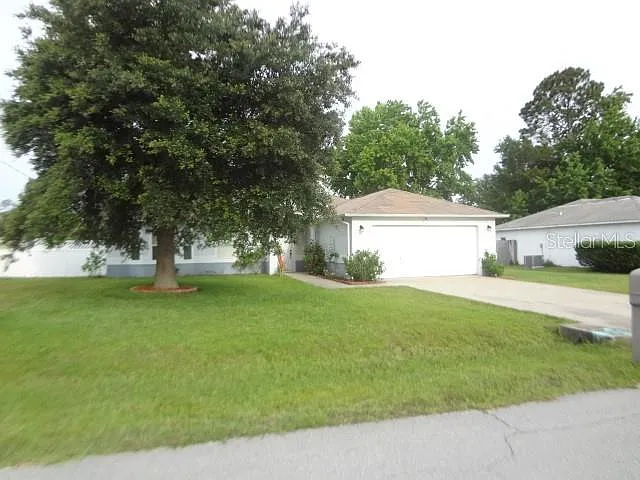 64 Rockefeller Dr — Photo 1