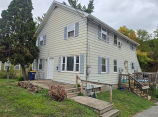11 Seneca Ave FLOOR 2, Oneida, NY 13421