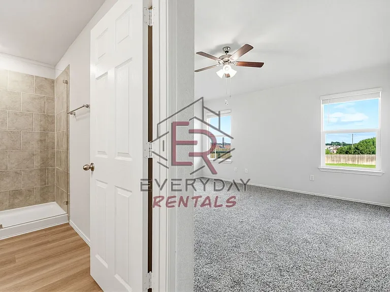 7316 Gilbert Dr — Photo 7