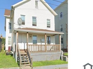 217 Helen St, Bridgeport, CT 06608
