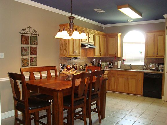 2nd image of 13546 Meadow Crossing Dr
