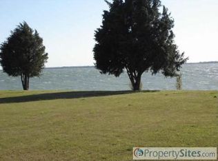 206 James Dr, Heath, TX 75032