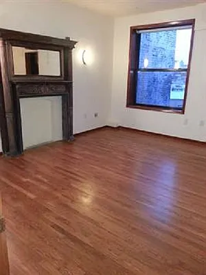 Rented by Remax Real Estate Professionals | media 26