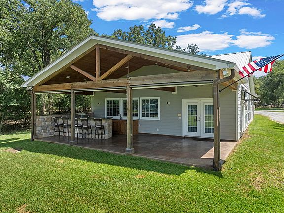 4th image of 20253 E Lakeshore Dr
