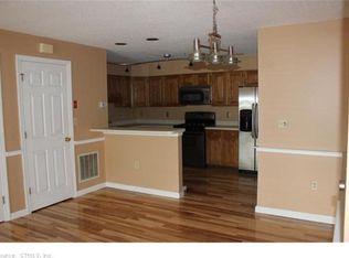 209 Ashmead Cmns, Enfield, CT 06082