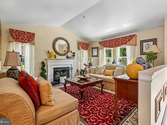 3rd image of 7610 Bentree Rd