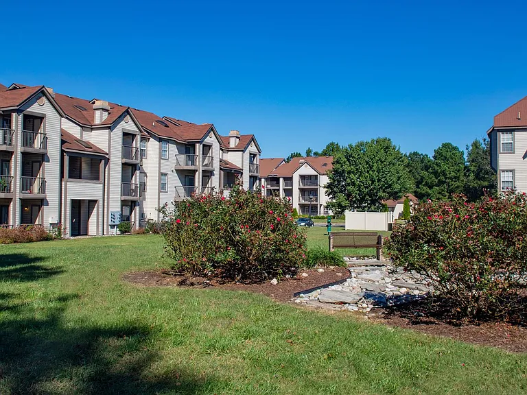 Woodbriar Apartment Homes — Photo 26