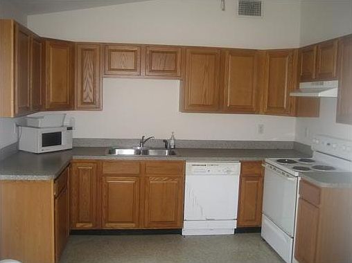 2nd image of 5756 37th St