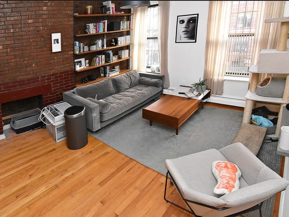 1st image of 531 E 11th St APT 2B
