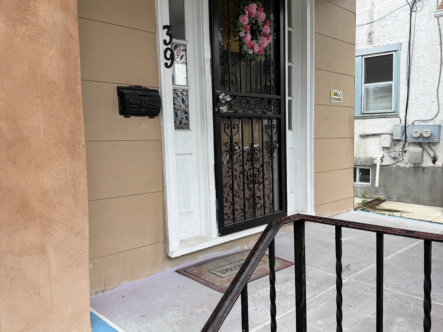 39 Elm Ave — Photo 1
