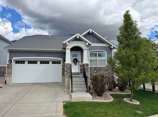 1073 Blackstone Dr, Kaysville, UT 84037