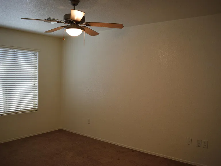 11632 E Alpha Way — Photo 9