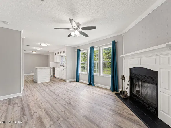 2405 SILVER MOSS Circle, Middleburg, FL 32068