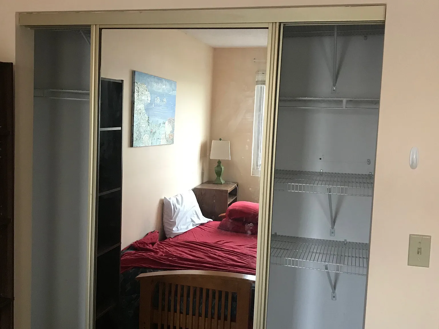2 bed, 1100 sqft, $1,300 — Photo 3