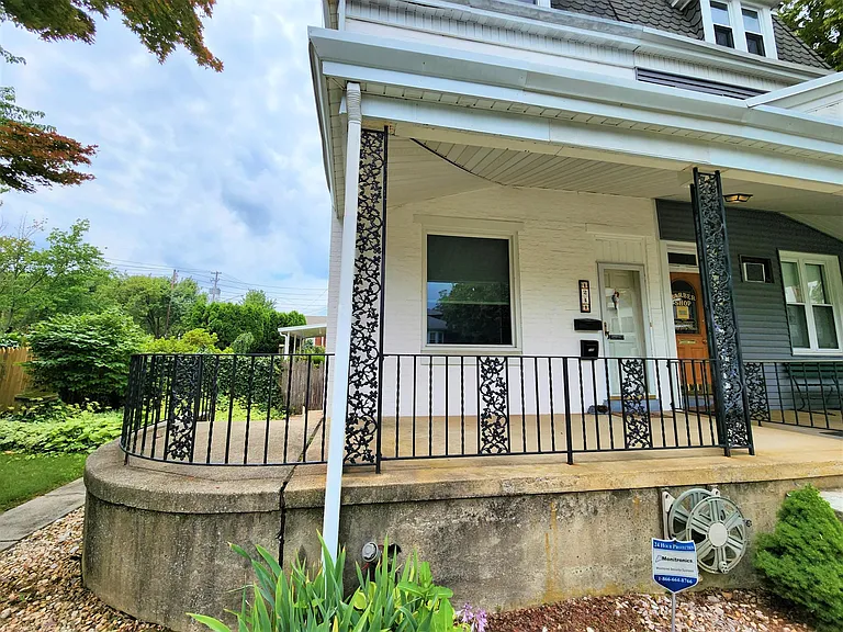 24 Reading Ave #1 — Photo 13