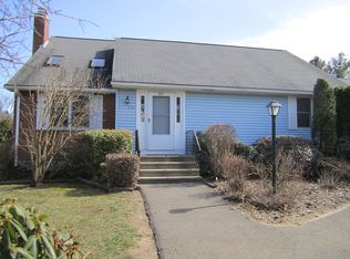 221 Oldefield Farms, Enfield, CT 06082