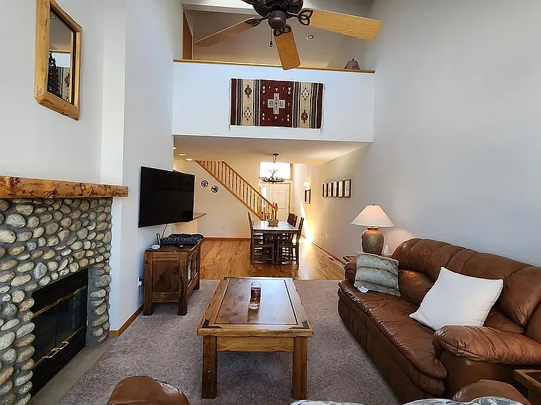 1550 Raven Cir #N — Photo 3