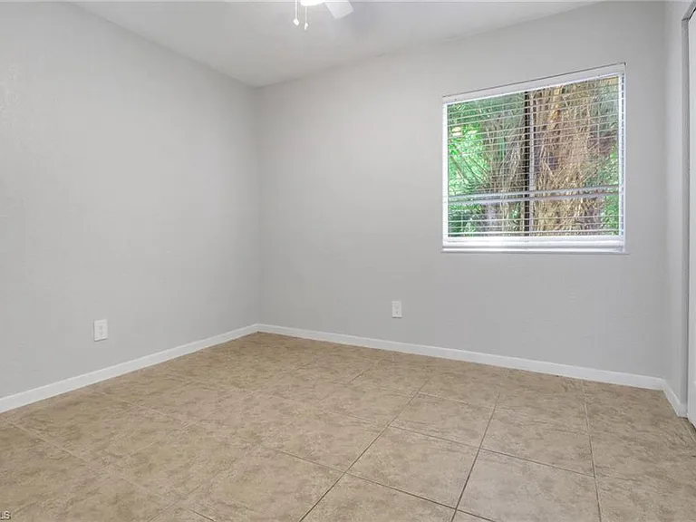 4635 Bayshore Dr #P4 — Photo 13
