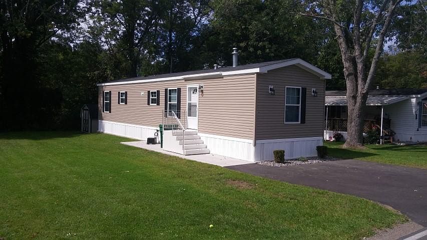 2nd image of 16 Millstream Ct