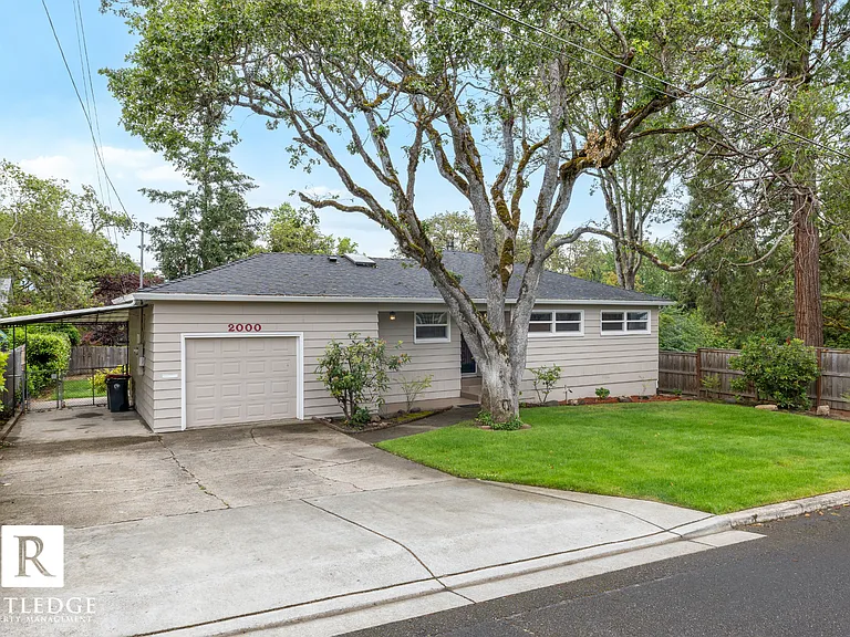 2000 Westerlund Dr — Photo 3