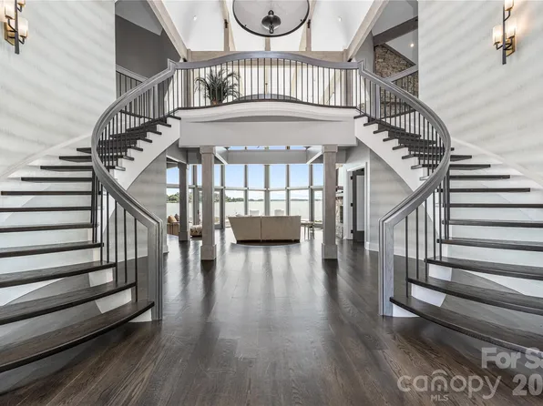 3386 Governors Island Dr, Denver, NC 28037