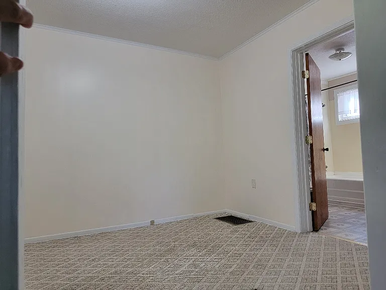 8381 Martinsburg Rd — Photo 6
