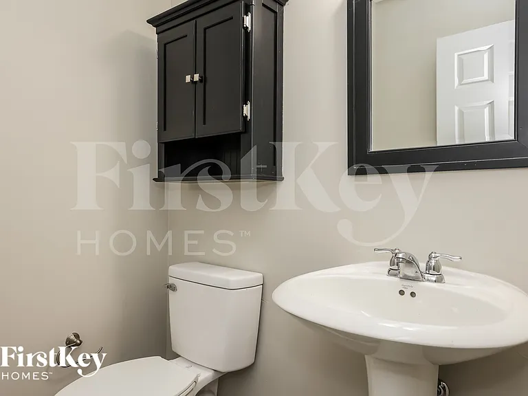 1624 Rosemore Ln — Photo 15