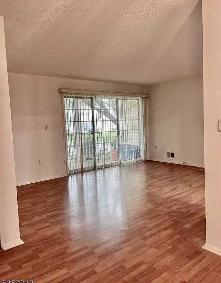 3301 Winder Dr — Photo 2