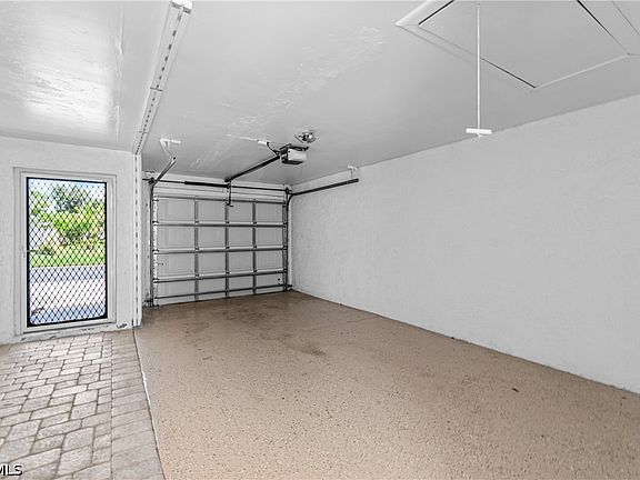 5th image of 13711 Raleigh Ln #7