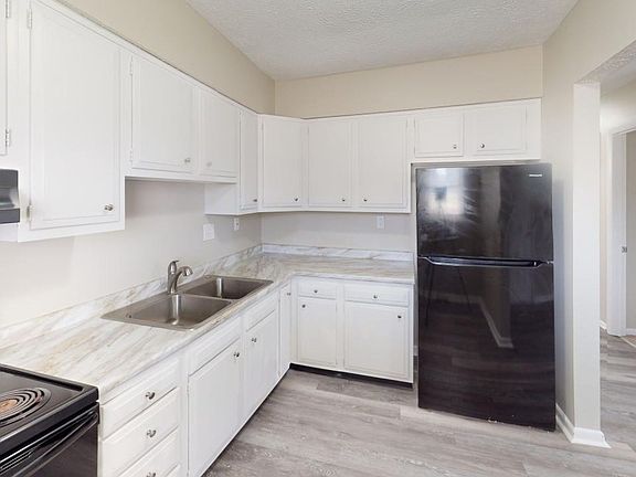 4th image of 288 Marlatt St #2