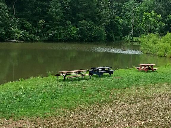 5th image of Wooded Acres Dr