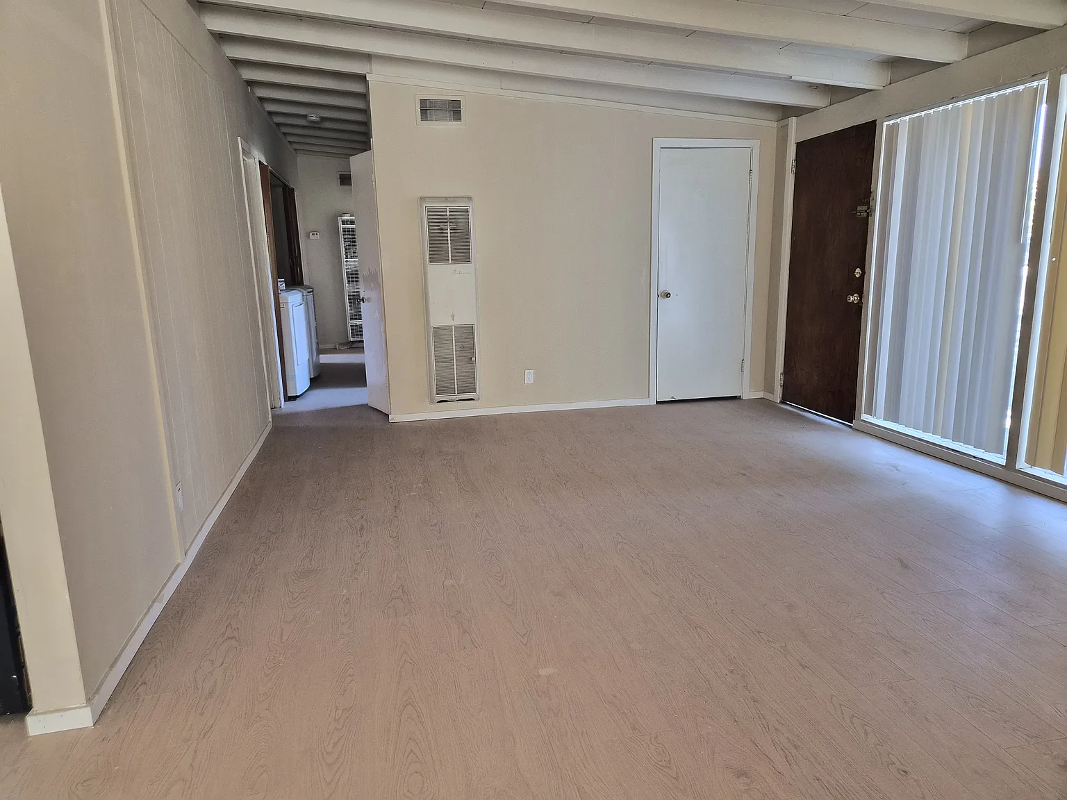 3 bed, 1104 sqft, $4,000 — Photo 3
