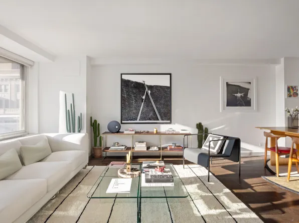 142 East 16th Street 22A image 2 of 19