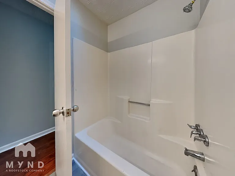 2682 Winding Creek Dr — Photo 18