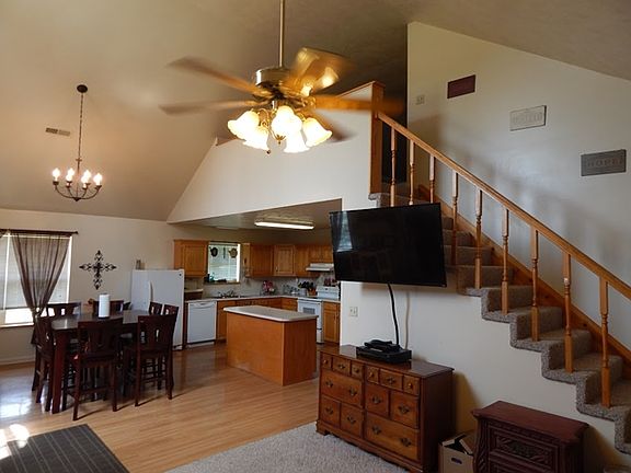 5th image of 1590 County Road 113