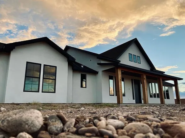 2389 N Branding Iron Ln, Safford, AZ 85546