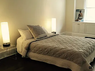 Rented by R New York