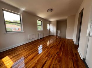 219-45 67th Ave #B, Oakland Gardens, NY 11364