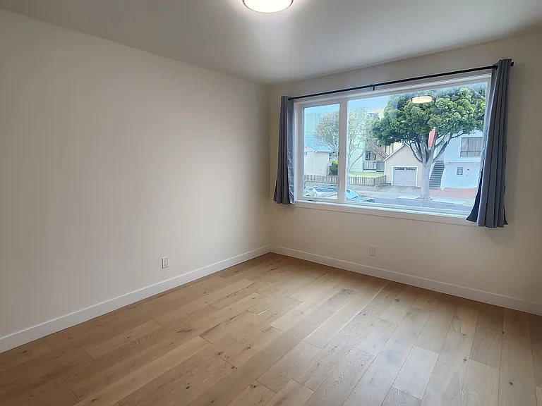 437 San Diego Ave — Photo 3