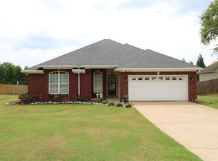 1313 Catherine Dr, Opelika, AL 36801