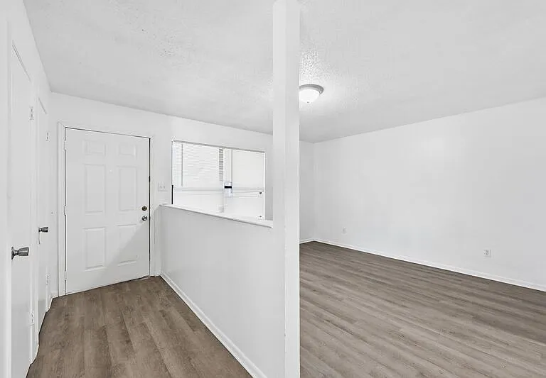 1410 S Elizabeth Ave #105 — Photo 25