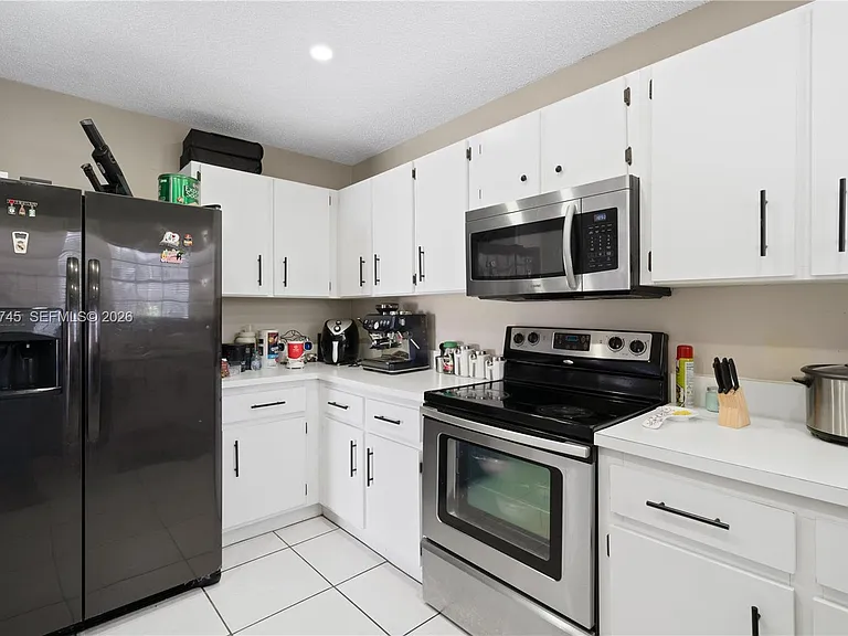 14606 SW 122nd Pl #14606 — Photo 7